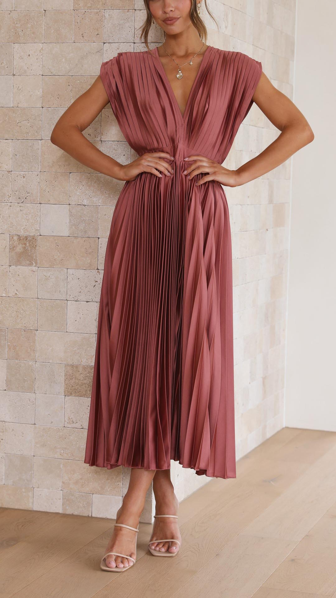 Elegant Plisserte Kjole