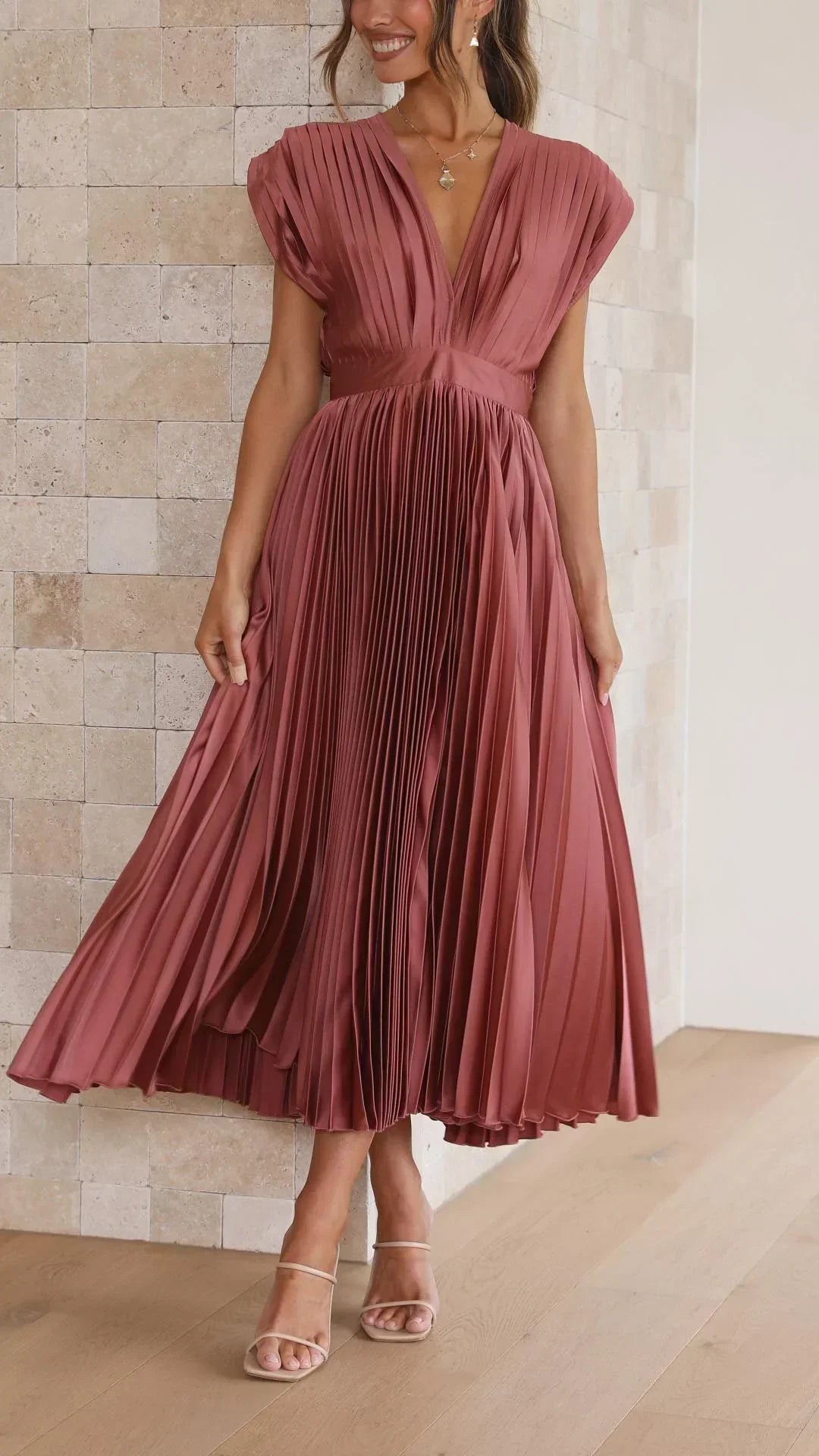 Elegant Plisserte Kjole